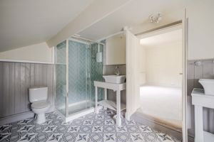 En. Suite- click for photo gallery